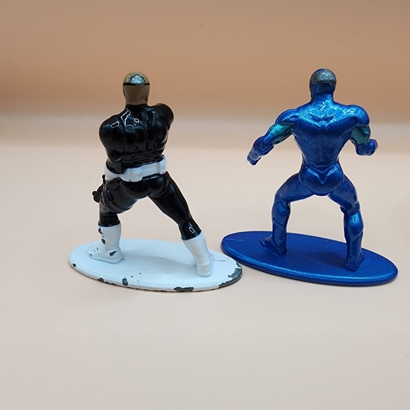 Nano Metalfigs 2" DC COMICS Die Cast Metal + Archangel Figure - Picture 6 of 9